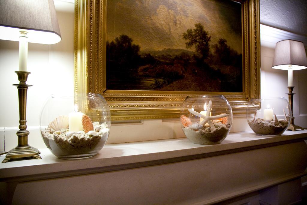 Butler Arms Hotel 워터빌 외부 사진