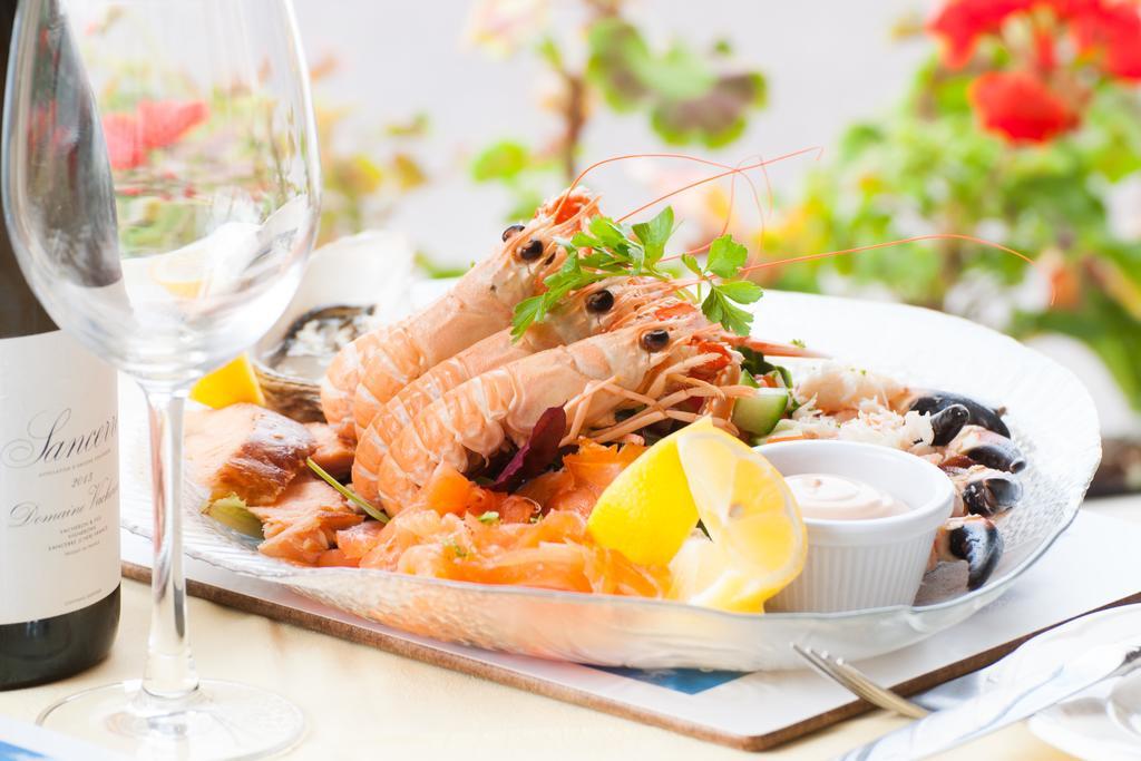 Butler Arms Hotel 워터빌 외부 사진